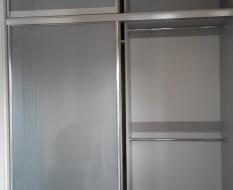 Встроенный шкаф-купе, матовое стекло с пескоструйным узором (2)