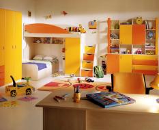 Яркая мебель для детской комнаты